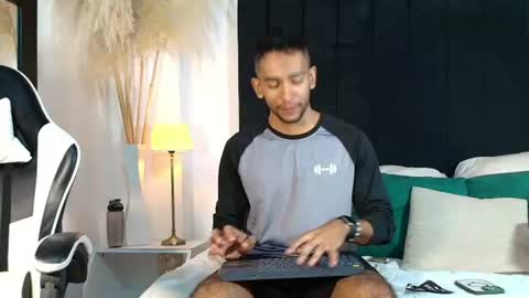 maicolparker0 online show from 29, 6, 2026