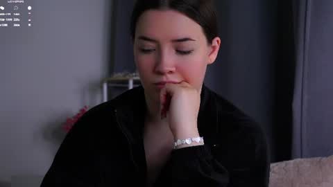 Snapshot of maidabuoy chatting on 14, 7, 2026 Lucy online show from 14, 7, 2026
