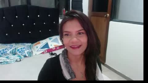 maidy_19 online show from 15, 10, 2025
