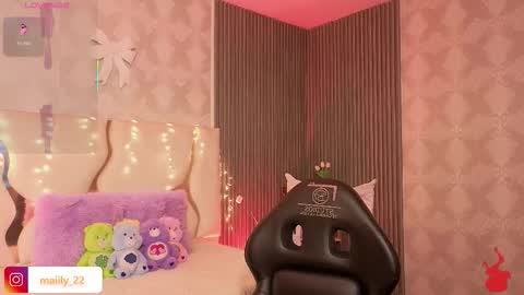 maiily_tay online show from 4, 2, 2026