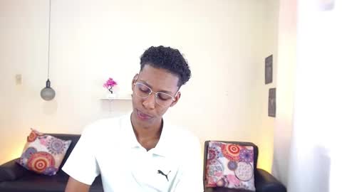 I am Maik online show from 12, 2, 2025