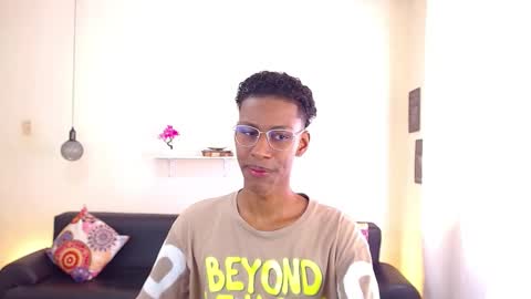 I am Maik online show from 25, 2, 2025