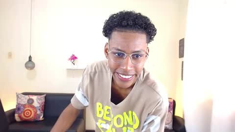 I am Maik online show from 5, 3, 2025