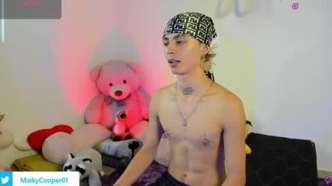 maiky_cooper01 online show from 8, 5, 2026