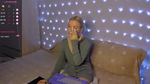 Your kitty online show from 25, 1, 2025