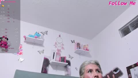 mailyn bakerrr  online show from 3, 2, 2026