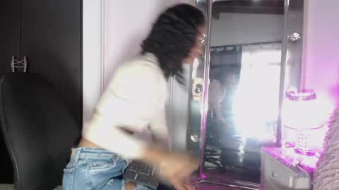 mailyn_gold online show from 8, 5, 2026