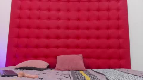 maite_smith69 online show from 4, 3, 2025