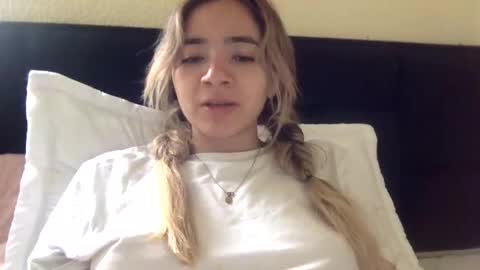 majo_gomezz online show from 30, 4, 2026