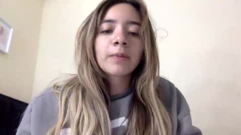majo_gomezz online show from 7, 5, 2026