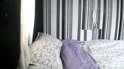 SWEET KEANA online show from 5, 2, 2025