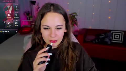 Snapshot of makima_lee chatting on 12, 2, 2025 Makima online show from 12, 2, 2025