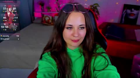 Snapshot of makima_lee chatting on 24, 2, 2025 Makima online show from 24, 2, 2025