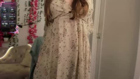 Snapshot of makima_lee chatting on 10, 10, 2025 Makima online show from 10, 10, 2025