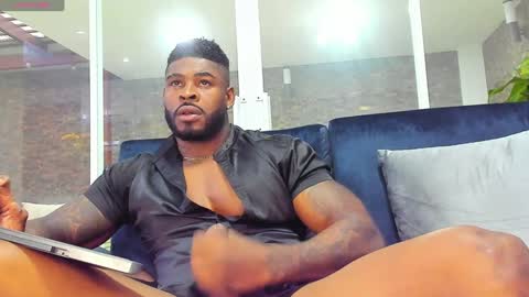 Snapshot of makonneen chatting on 6, 12, 2024 Makonnen online show from 6, 12, 2024