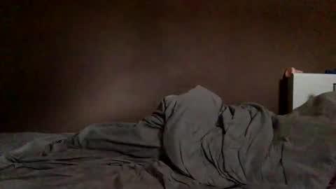 Snapshot of malefrench1 chatting on 16, 11, 2025 malefrench1 online show from 16, 11, 2025