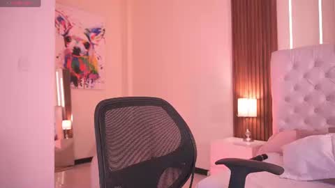 Snapshot of malejasaenz chatting on 29, 6, 2026 Alejandra Take domi control in 100 tkns 5 min. Dont miss my moans online show from 29, 6, 2026