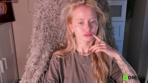 Snapshot of malenaernman chatting on 9, 10, 2025 Malena online show from 9, 10, 2025