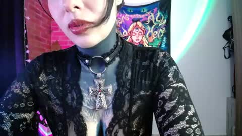 Snapshot of maliceinwonderland25 chatting on 22, 6, 2026 Alice Asylum online show from 22, 6, 2026