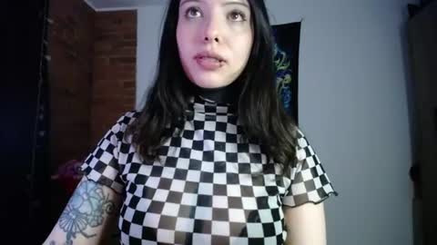 Snapshot of maliceinwonderland25 chatting on 23, 7, 2026 Alice Asylum online show from 23, 7, 2026