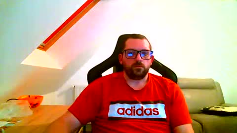 Snapshot of malou2927 chatting on 17, 12, 2024 breton online show from 17, 12, 2024