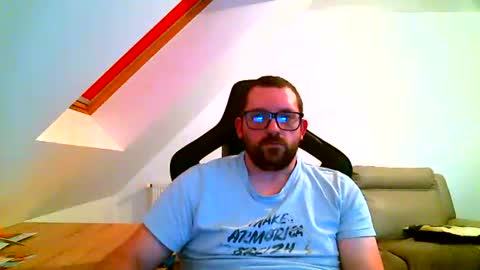 Snapshot of malou2927 chatting on 27, 12, 2024 breton online show from 27, 12, 2024