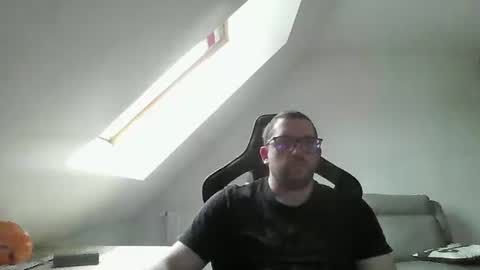 Snapshot of malou2927 chatting on 5, 1, 2025 breton online show from 5, 1, 2025