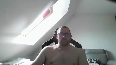 Snapshot of malou2927 chatting on 13, 11, 2025 breton online show from 13, 11, 2025