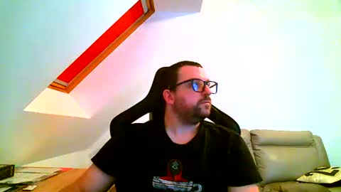 Snapshot of malou2927 chatting on 14, 12, 2025 breton online show from 14, 12, 2025