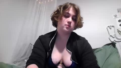 Snapshot of malrider2 chatting on 4, 1, 2025 Mal online show from 4, 1, 2025