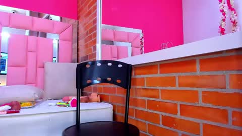 Melanie online show from 9, 3, 2025