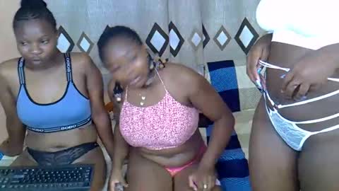 mama_pussie online show from 2, 2, 2026