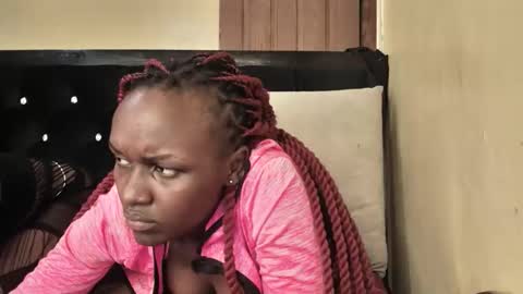 Snapshot of mamaapussy chatting on 22, 9, 2025 mamaa online show from 22, 9, 2025