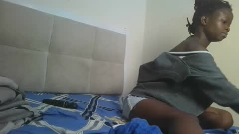 Snapshot of mamaapussy chatting on 30, 3, 2026 mamaa online show from 30, 3, 2026