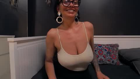 ioana love online show from 26, 4, 2026
