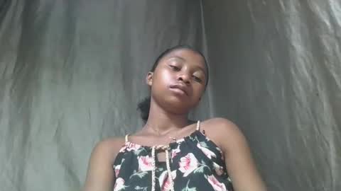 mamieriela online show from 13, 4, 2026