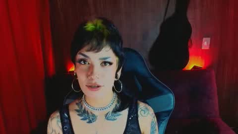  online show from 15, 7, 2026