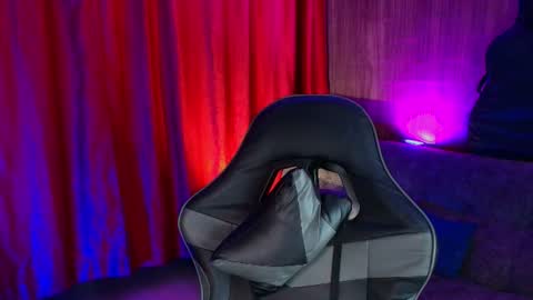   online show from 27, 7, 2026