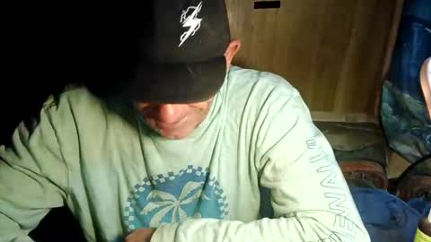 Snapshot of mandnforever100 chatting on 1, 4, 2026 mandnforever100 online show from 1, 4, 2026