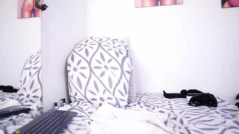 Snapshot of mandy_l33_ chatting on 11, 2, 2025 mandy_l33_ online show from 11, 2, 2025