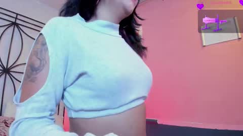 manelyk_evanss online show from 9, 3, 2026