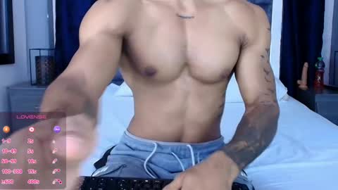 Manolo Hot 1 online show from 13, 2, 2025