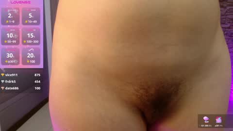 Snapshot of manue_bela chatting on 5, 2, 2025 Angela online show from 5, 2, 2025