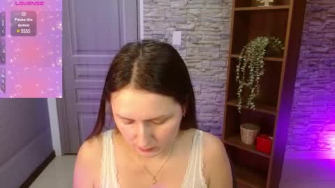 Snapshot of manue_bela chatting on 22, 2, 2025 Angela online show from 22, 2, 2025