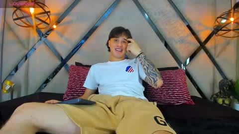 Snapshot of manuelr77 chatting on 12, 3, 2026 Manuel online show from 12, 3, 2026