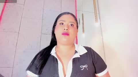 Snapshot of maralinette22 chatting on 15, 7, 2026 maralinette22 online show from 15, 7, 2026