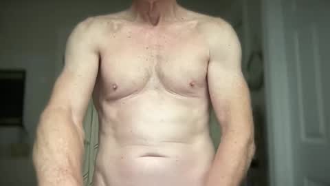 Snapshot of marcaufun chatting on 16, 11, 2025 BestBadDaddy online show from 16, 11, 2025