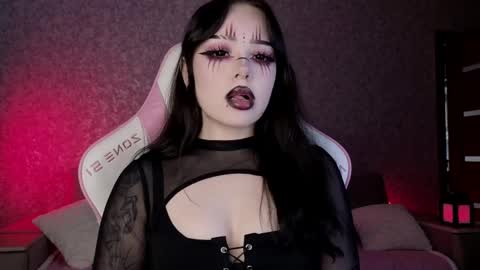 Snapshot of marceline_red chatting on 7, 4, 2026 Lady Marceline online show from 7, 4, 2026