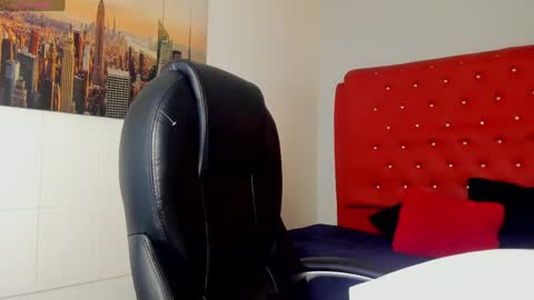 marcoviolet online show from 7, 6, 2026