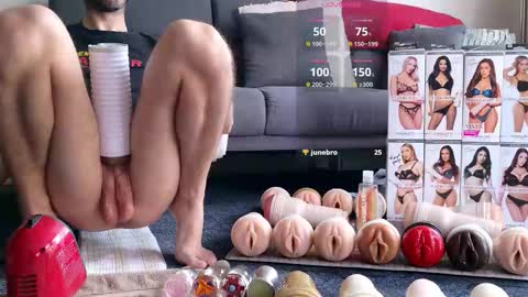 Snapshot of marcsx chatting on 27, 11, 2025 Marc online show from 27, 11, 2025